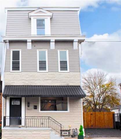 1507 Allegheny Avenue, Manchester, PA 15233