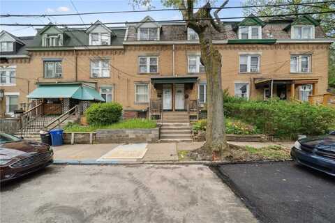 620 Chautauqua St, Perry Hilltop, PA 15214