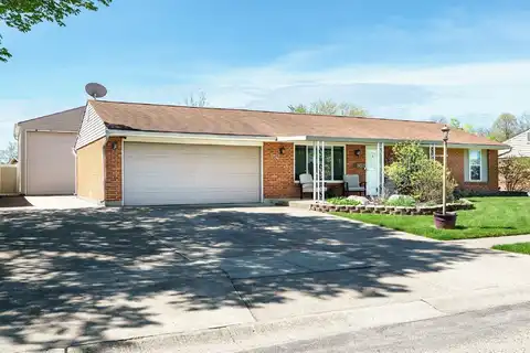 6853 Laurelview Drive, Huber Heights, OH 45424