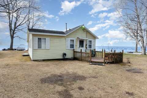 7061 E Houghton Lake Dr Drive, Houghton Lake, MI 48629