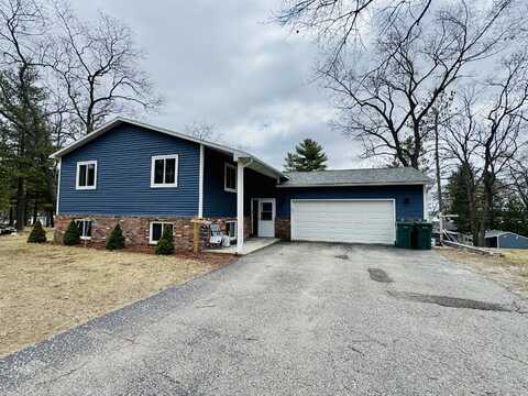 3554 Hillcrest Drive, Oscoda, MI 48750