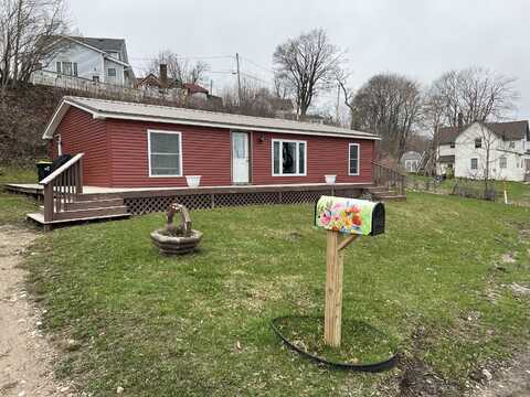 404 Ellsworth Street, Saint Ignace, MI 49781