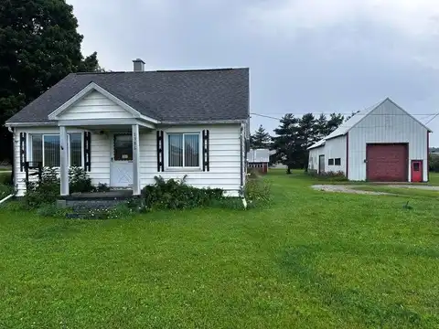 1386 N Old 27, Gaylord, MI 49735