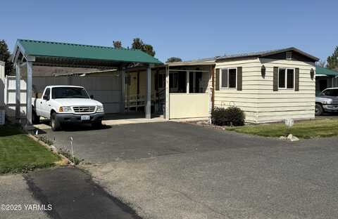 3601 Castlevale Rd, Yakima, WA 98902