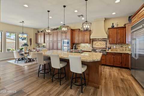 7425 W CARO Road, Glendale, AZ 85308
