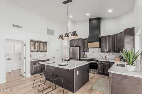 862 W RAWHIDE Avenue, Gilbert, AZ 85233