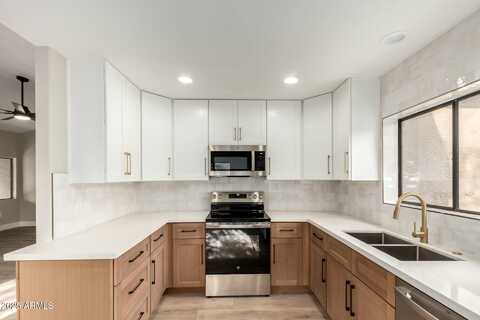 15050 N THOMPSON PEAK Parkway, Scottsdale, AZ 85260