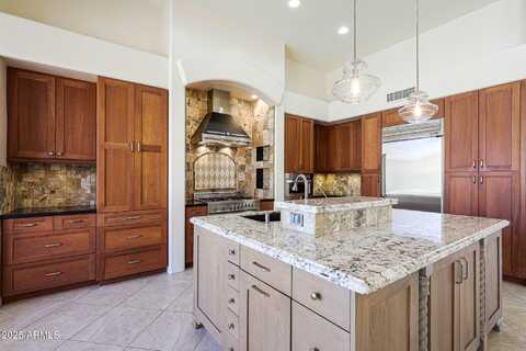 11856 E PARKVIEW Lane, Scottsdale, AZ 85255