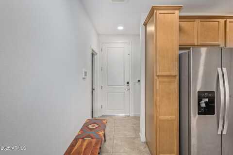 2511 W QUEEN CREEK Road, Chandler, AZ 85248