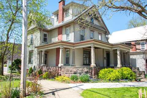 526 12th Street, Franklin, PA 16323