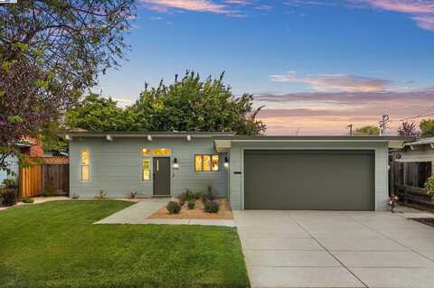 558 Maple Ave, Sunnyvale, CA 94085