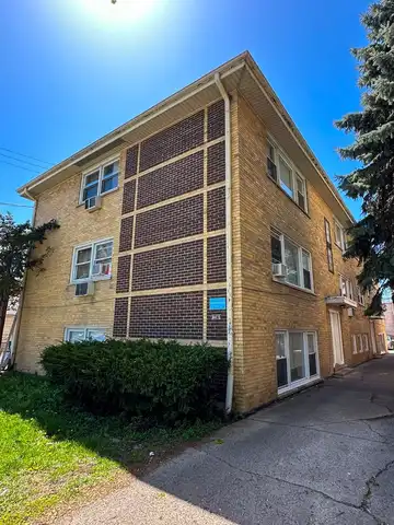 4416 N. Harding Avenue, Chicago, IL 60625