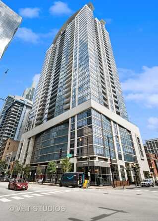 100 E. 14TH Street, Chicago, IL 60605