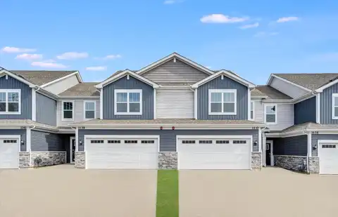 492 Carpathian Drive, Crystal Lake, IL 60012