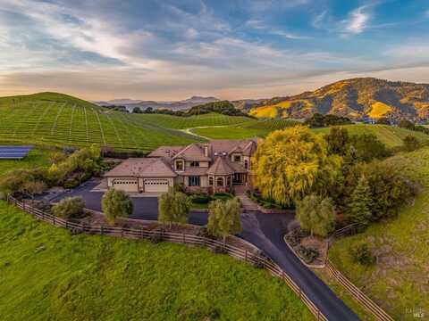4720 Guenza Road, Santa Rosa, CA 95404