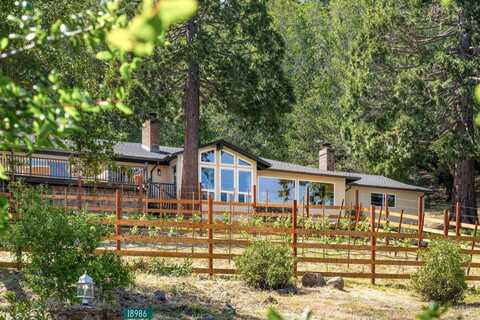 18986 Sweet William Court, Sonoma, CA 95476