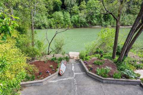 15621 Riverside Drive, Guerneville, CA 95446