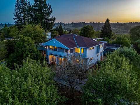 1700 Barlow Lane, Sebastopol, CA 95472