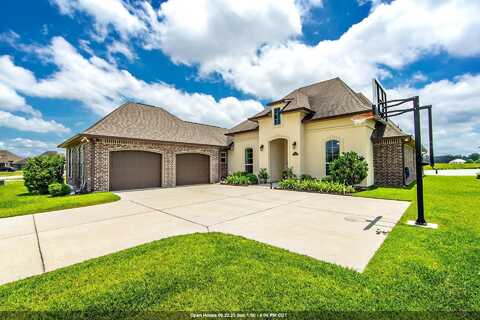 306 Royal Oak Blvd, Thibodaux, LA 70301