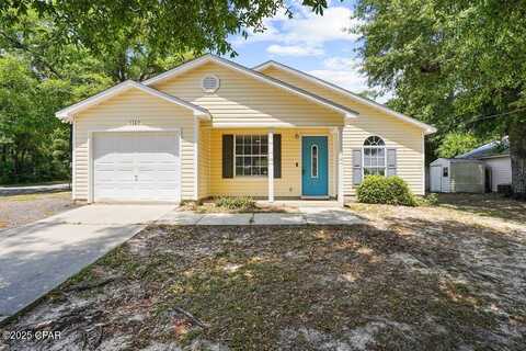 1380 Watts Avenue, Chipley, FL 32428