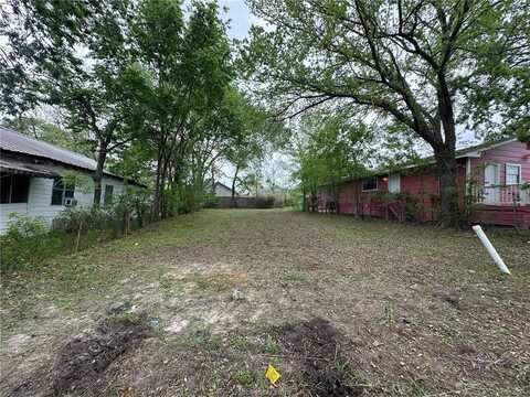 707 East 18th Street, Bryan, TX 77803