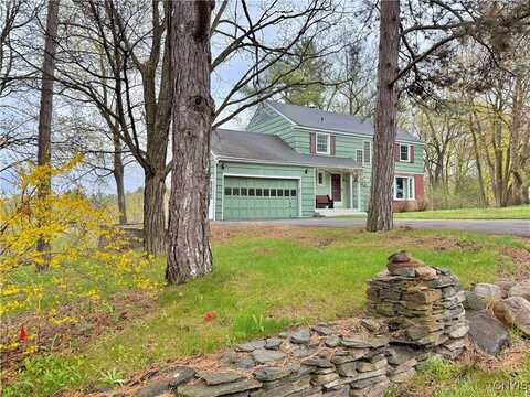 1 Slaytonbush Lane, New Hartford, NY 13501