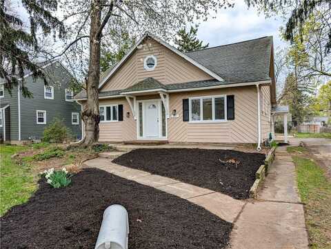 357 Hampton Boulevard, Greece, NY 14612