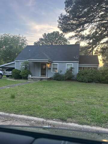1255 Chestnut Street, Forrest City, AR 72335