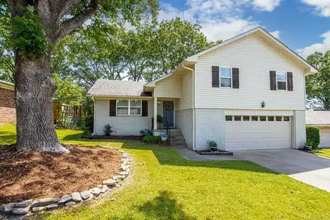 9540 Robin Ln, Sherwood, AR 72120