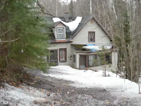 475 POPLAR STREET, LAKE LINDEN, MI 49945