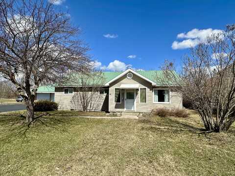 916 W FIRST STREET, CHEBOYGAN, MI 49721