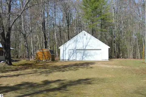 1721 NE BRADLEY STREET, KALKASKA, MI 49646