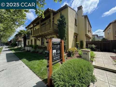 7774 Stoneleaf Rd, San Ramon, CA 94582