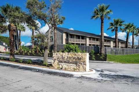 1907 Bayhouse Drive, Rockport, TX 78382