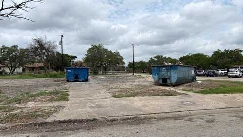 801 Hamilton Street, Sinton, TX 78387