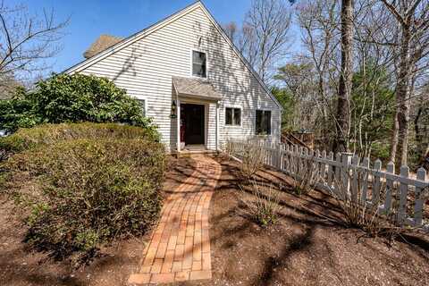 64 Shellback Way, Mashpee, MA 02649