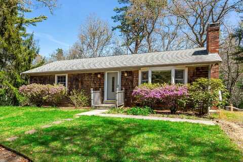 1092 Osterville West Barnstable Road, Barnstable, MA 02630