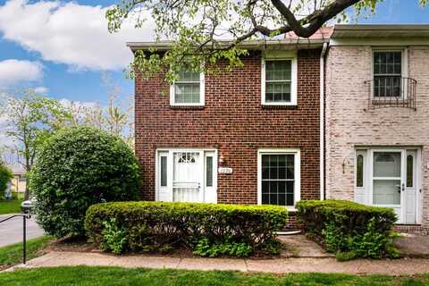 1096 Hardesty Place W, Columbus, OH 43204