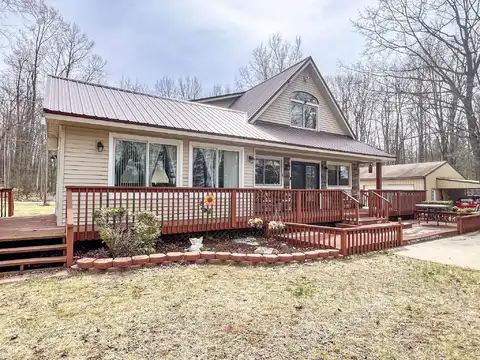 5421 Andrew, Harrison, MI 48625