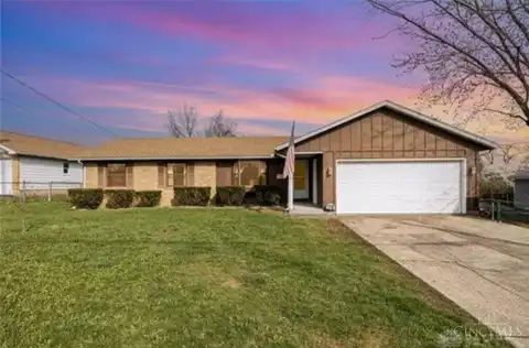 1728 Maple Ave, Fairborn, OH 45324