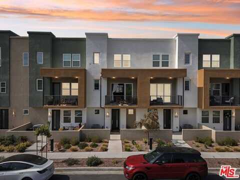 26998 Hummingbird Ln, Valencia, CA 91381