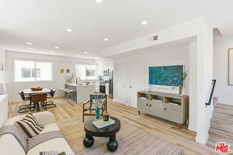 14651 W Sara Ln, Panorama City, CA 91402