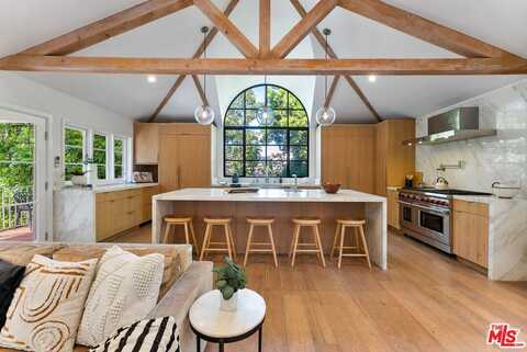 3701 Longridge Ave, Sherman Oaks, CA 91423