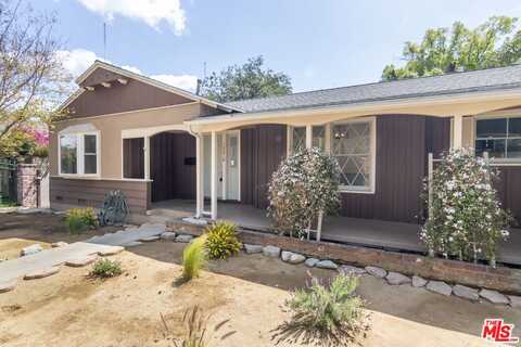 12818 Hatteras St, Valley Village, CA 91607