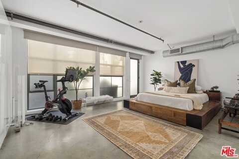 1046 Princeton Dr, Marina Del Rey, CA 90292