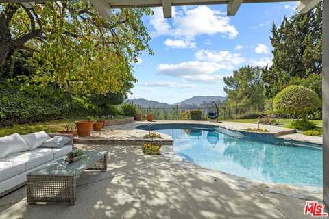 2501 La Condesa Dr, Los Angeles, CA 90049