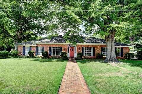 912 HARLING Lane, Natchitoches, LA 71457