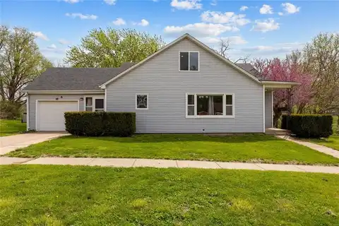 121 N 6th Street, West Branch, IA 52358
