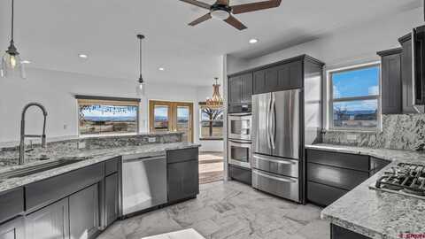 1516 13 Road, Loma, CO 81524