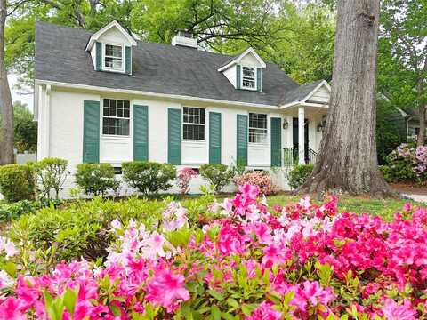 3020 Hampton Avenue, Charlotte, NC 28207